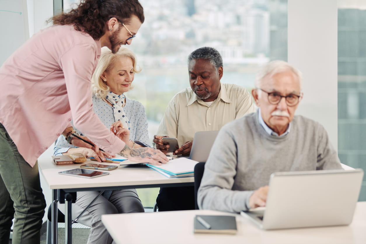 פעילות חברתית לגיל הזהב 